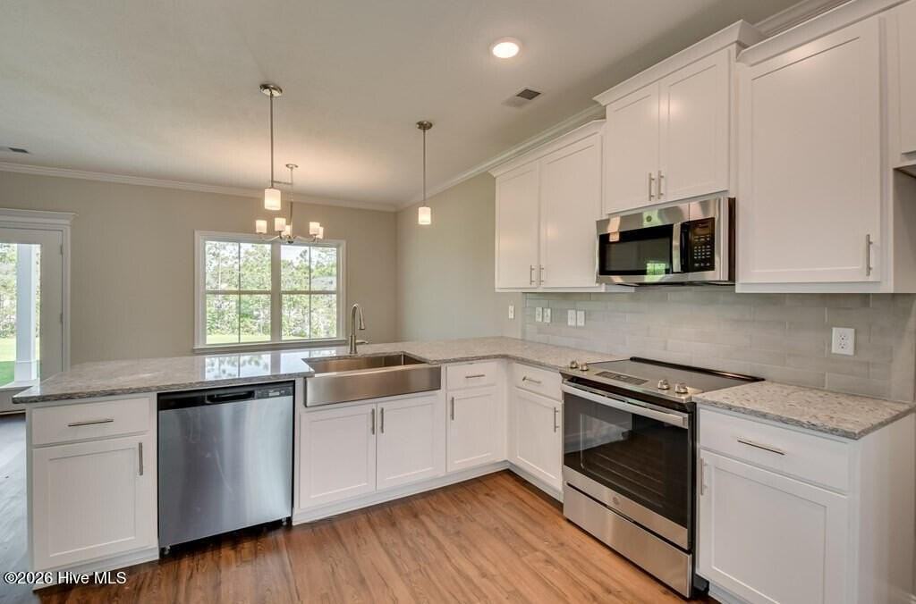 7013 Kingburgh Ln - Photo 4 of 11