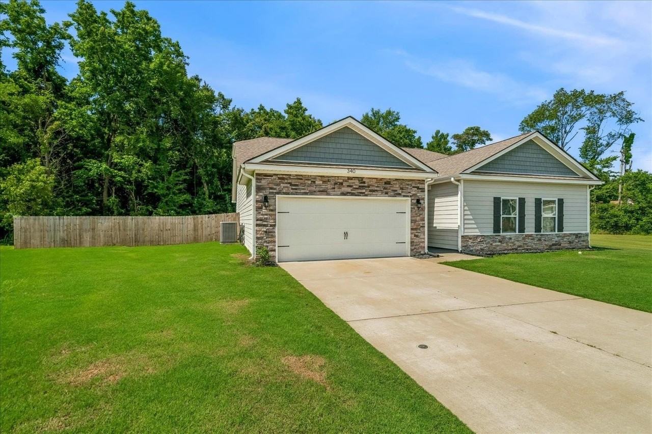 340 Driftwood Loop - Photo 4 of 34