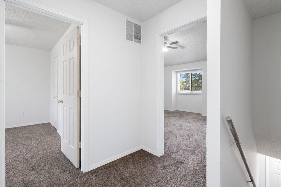 1727 E Walnut St #T - Photo 4 of 17