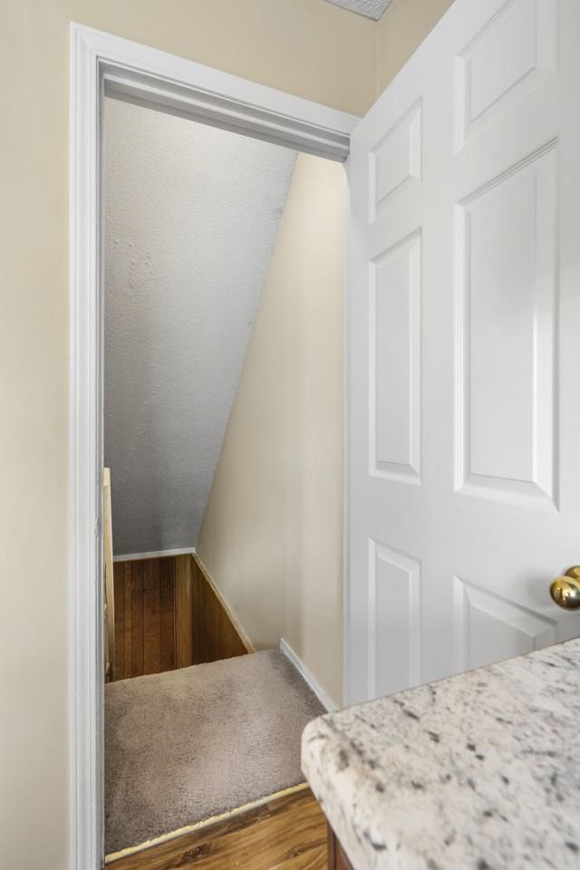 1727 E Walnut St #T - Photo 6 of 17