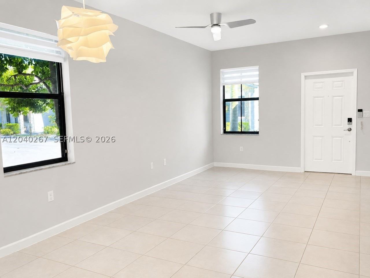 1523 Sw 29th St #1523 - Photo 7 of 15