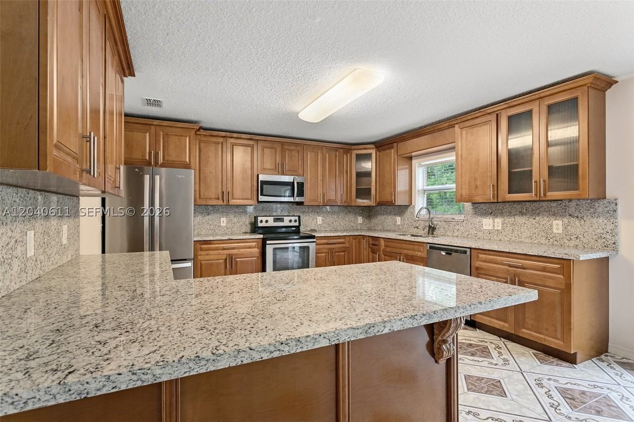 12096 Prospect Creek Dr #0 - Photo 5 of 30