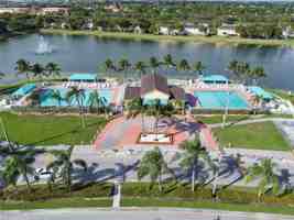 featured image of 1656 Se 29th Ct #201