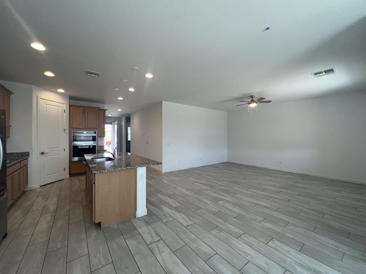 5513 W San Gabriel Ave #1 - Photo 4 of 9