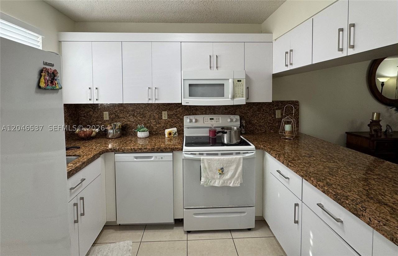 2365 W 74th St - Photo 4 of 19