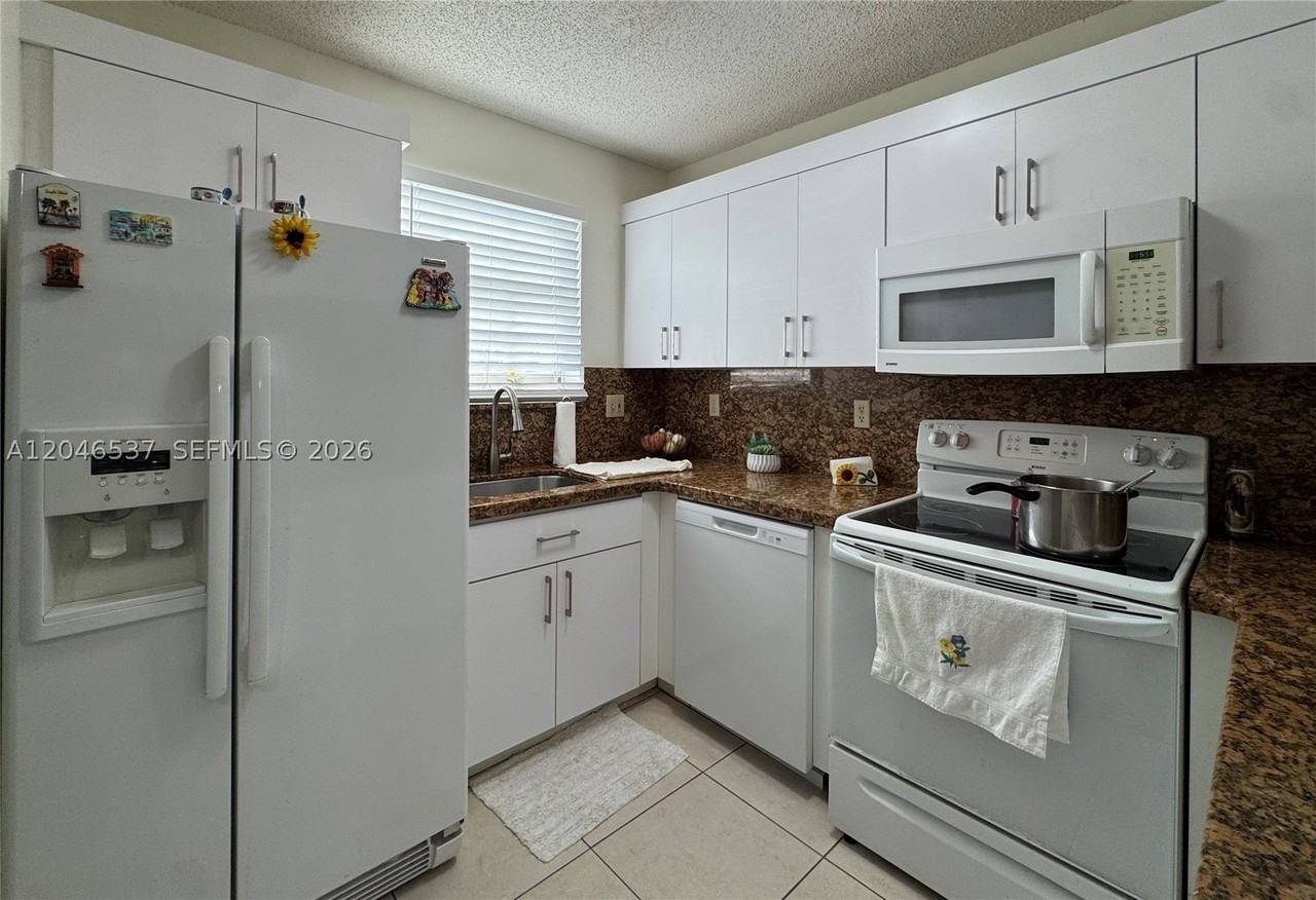 2365 W 74th St - Photo 5 of 19