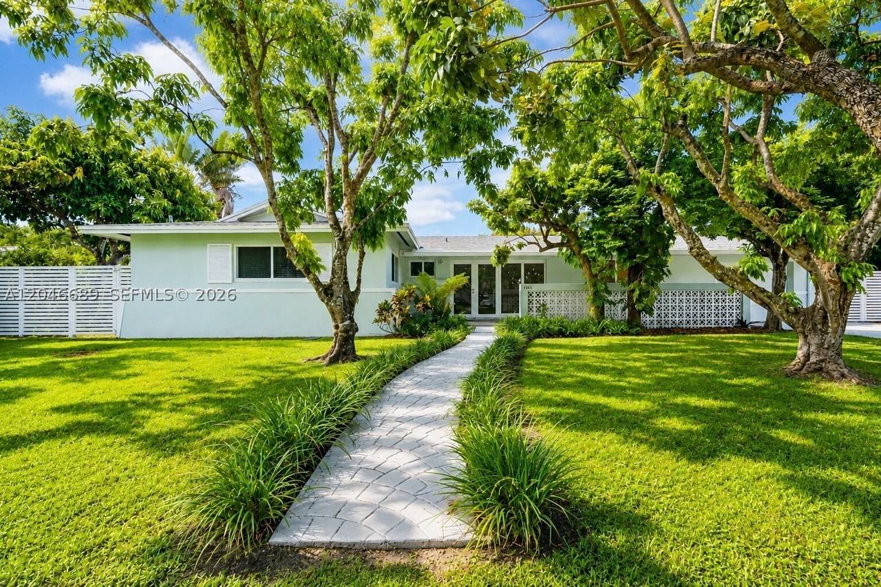 7982 Sw 89th St #7982 - Photo 2 of 50