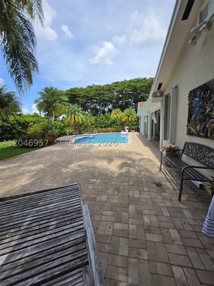 9760 Sw 148th St - Photo 7 of 17