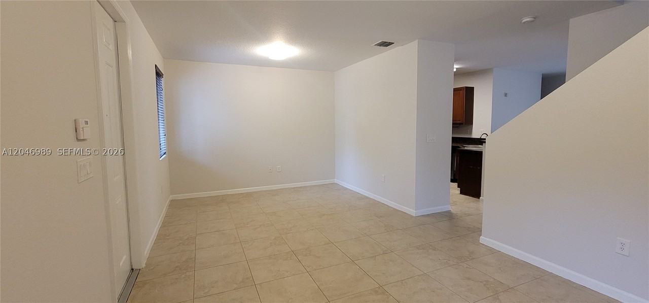 27300 Sw 140th Psge - Photo 5 of 29