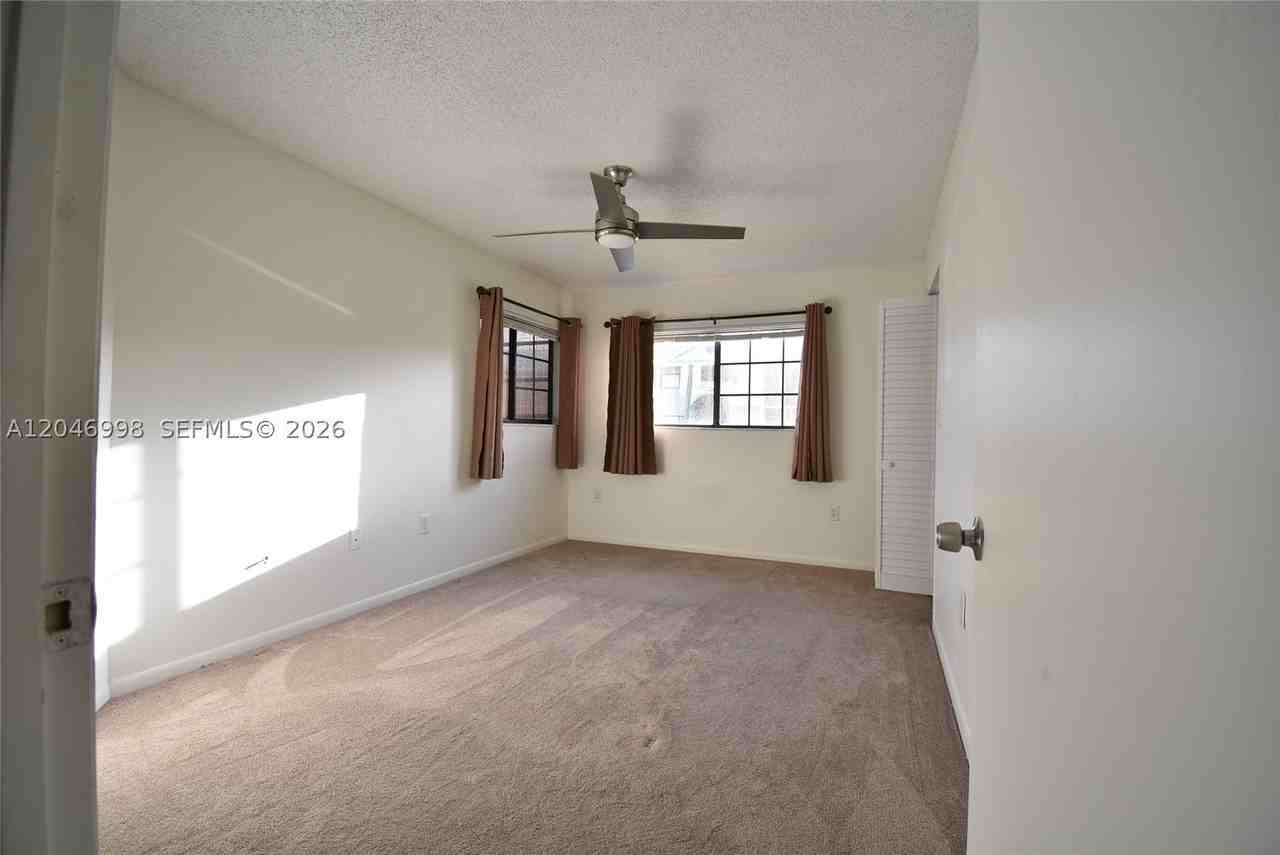 20741 Ne 4th Ct #104 - Photo 5 of 40