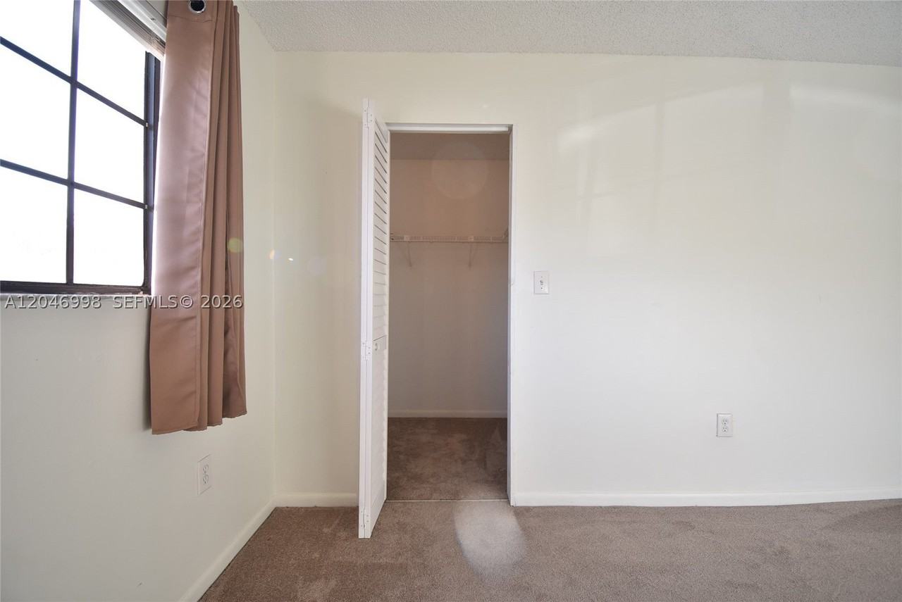 20741 Ne 4th Ct #104 - Photo 7 of 40
