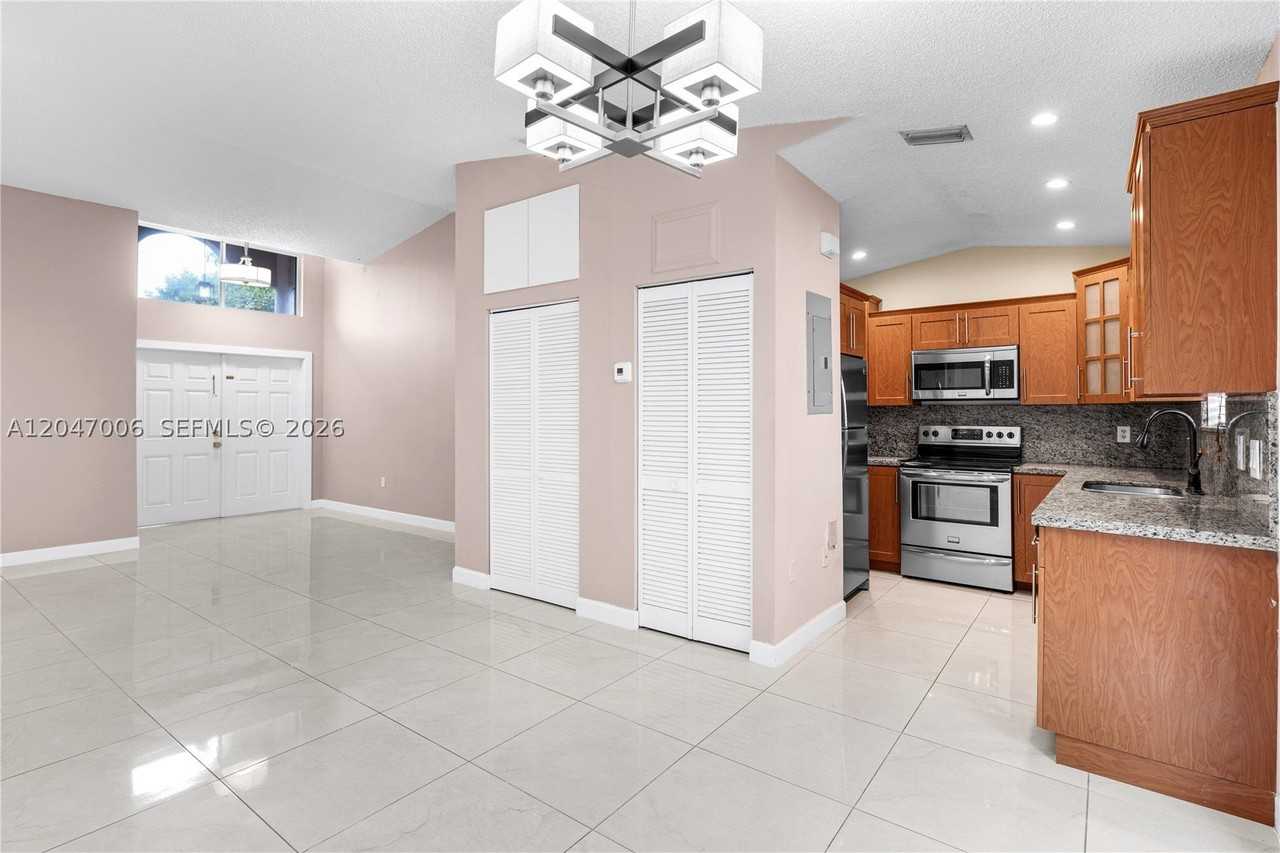 8433 Nw 189th St #1104 - Photo 6 of 14