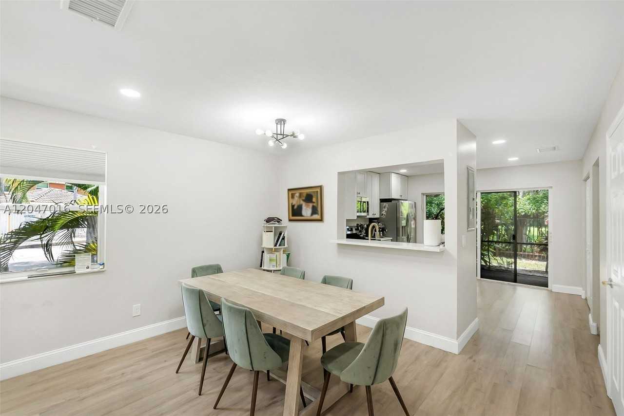 6819 Sienna Club Pl - Photo 5 of 15
