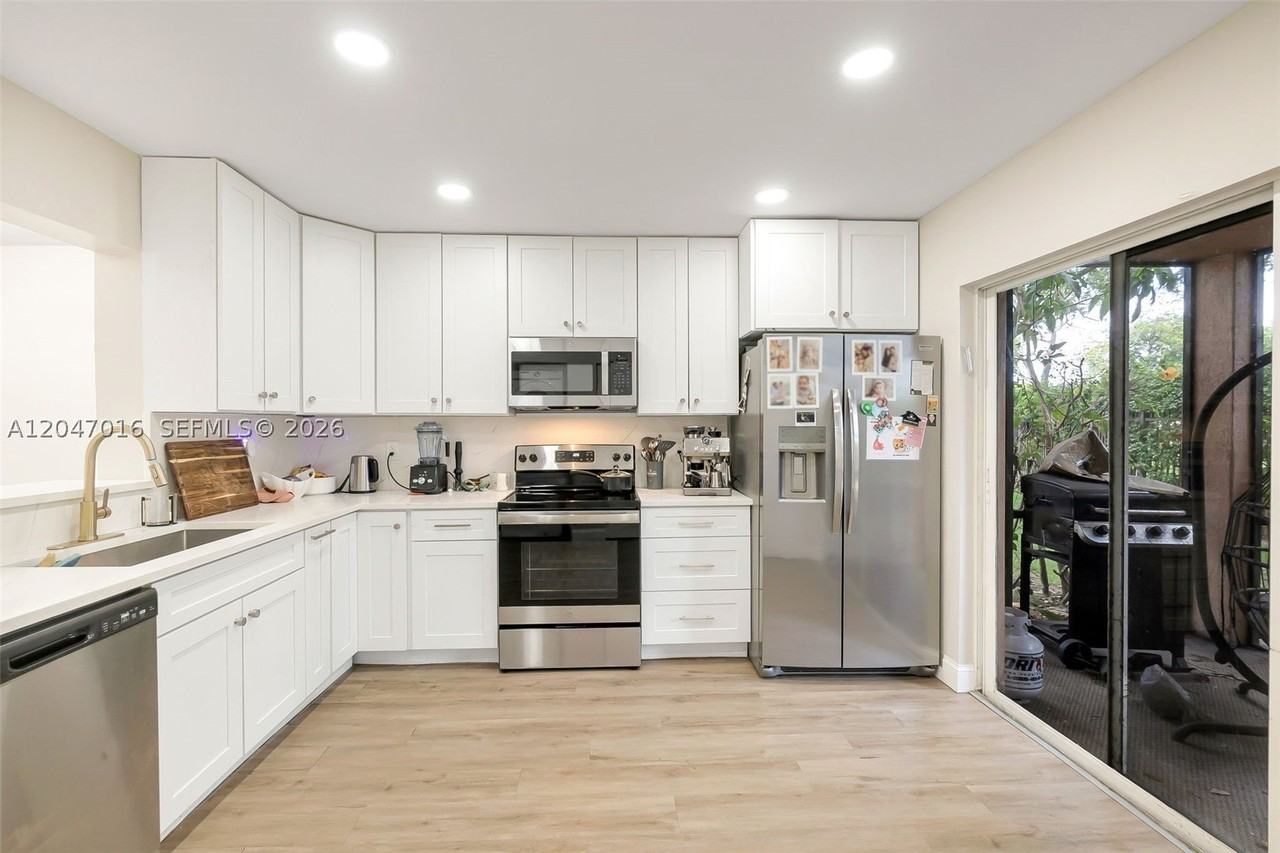 6819 Sienna Club Pl - Photo 6 of 15