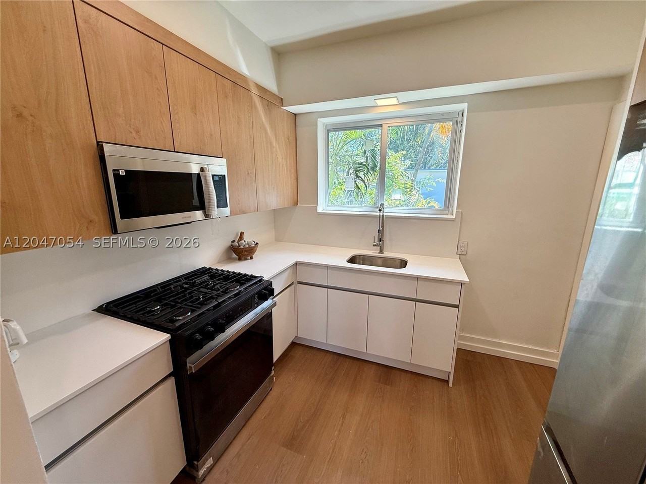 1535 West Ave #4 - Photo 7 of 29