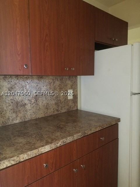 2230 Madison St #14 - Photo 6 of 7