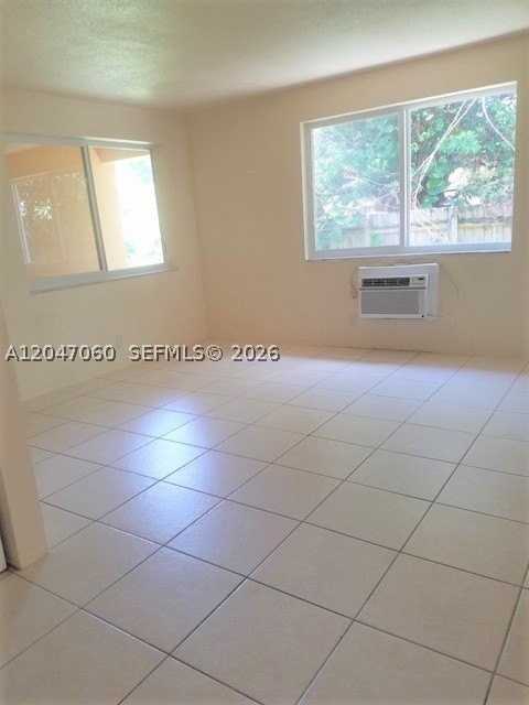 2230 Madison St #14 - Photo 7 of 7