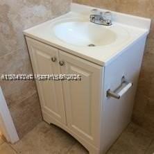 1324 Ne 127th St #11 - Photo 6 of 10