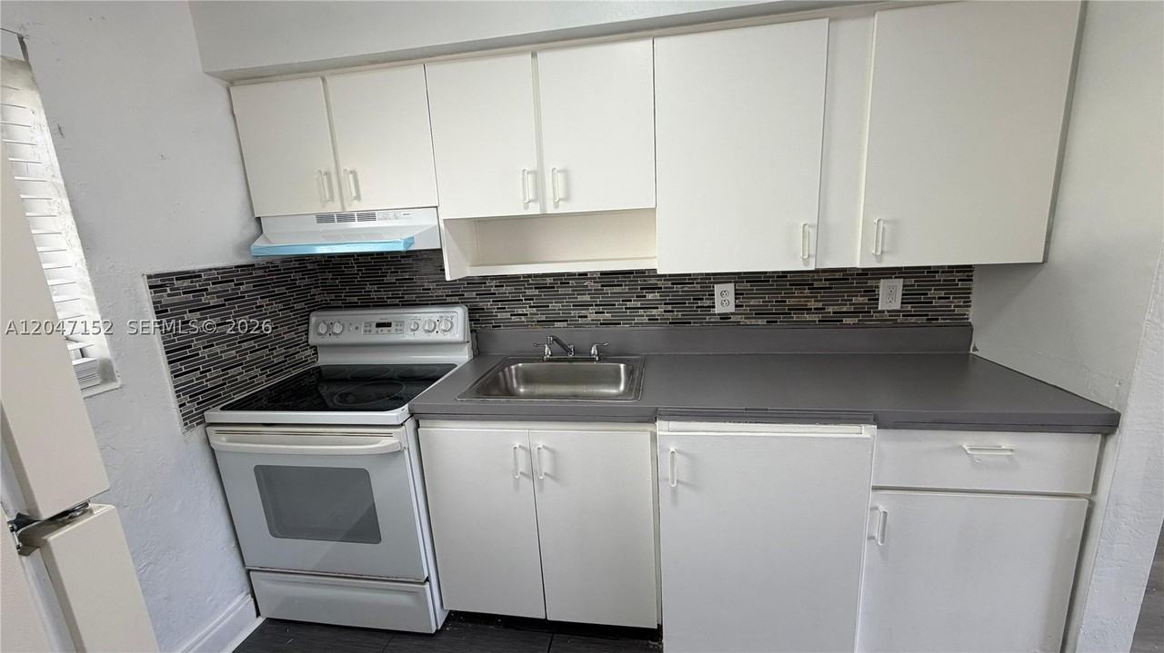 6300 Miramar Pkwy #4 - Photo 5 of 14