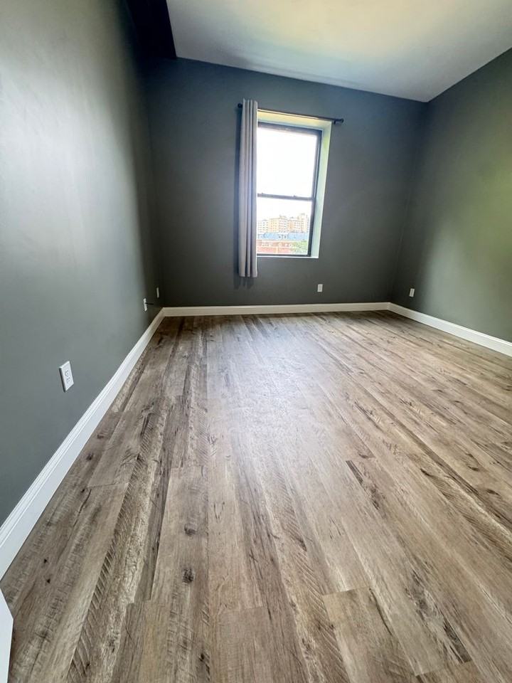 70 Webster St #108 - Photo 4 of 4