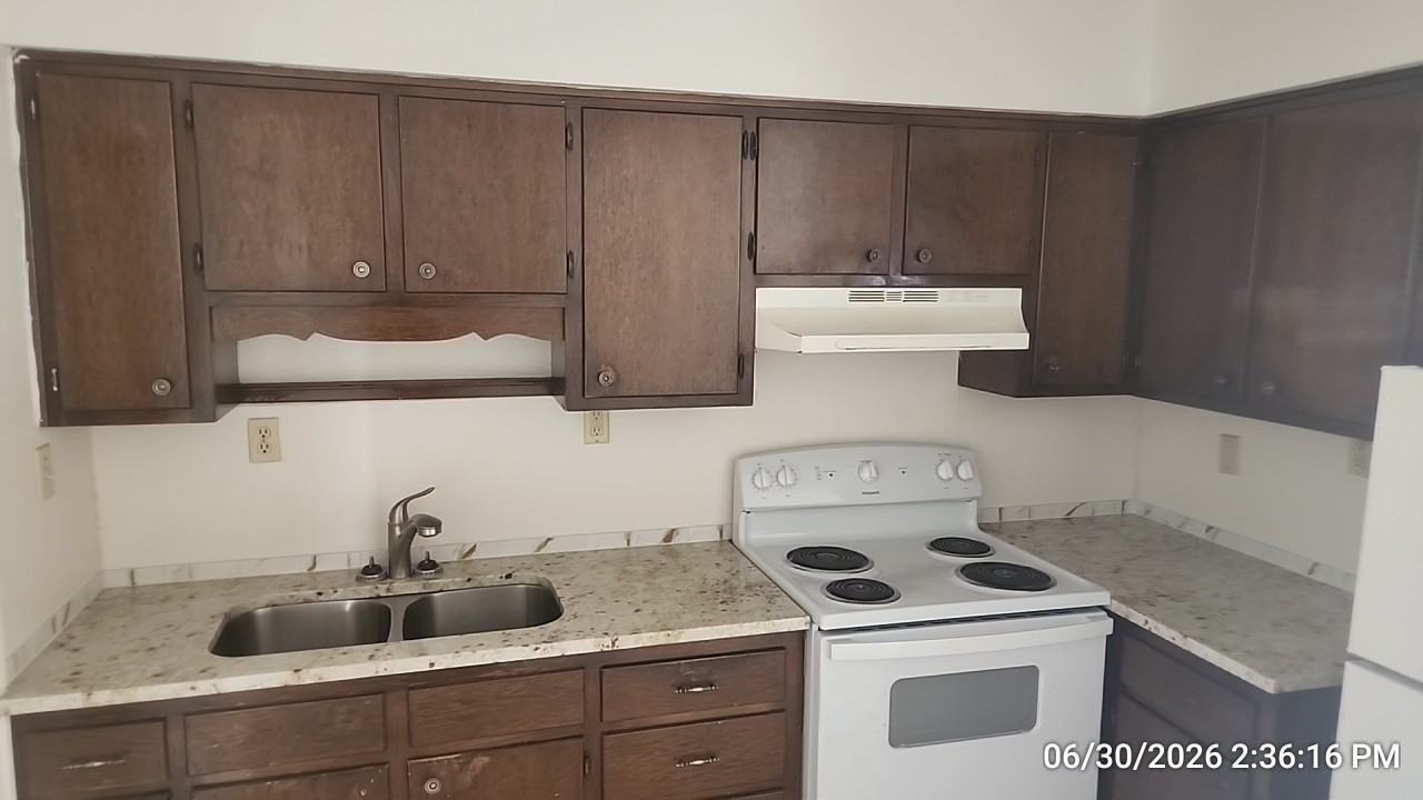 2442 Husson Ave - Photo 7 of 10
