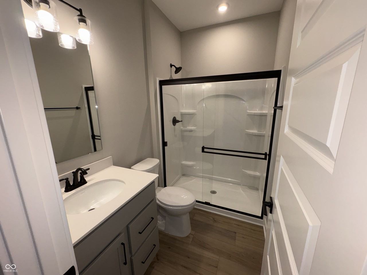 418 Elite St - Photo 4 of 31