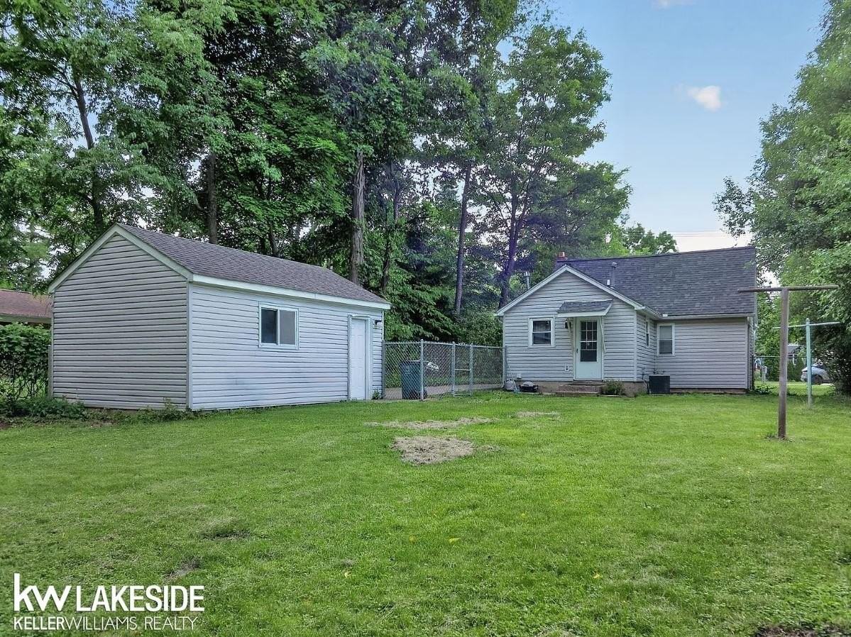 388 E South Blvd - Photo 5 of 21