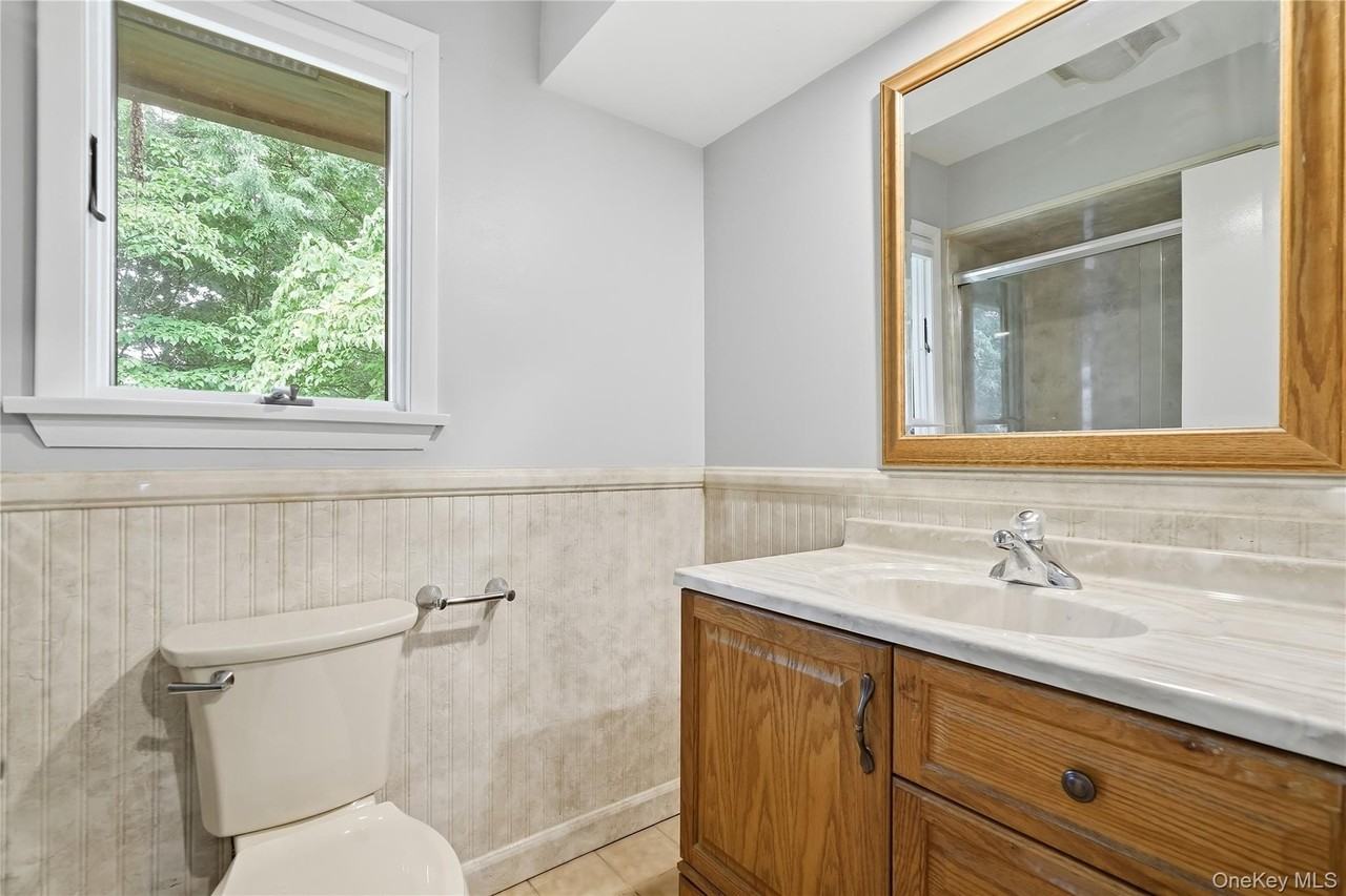 35 Quincy Ct S - Photo 7 of 16