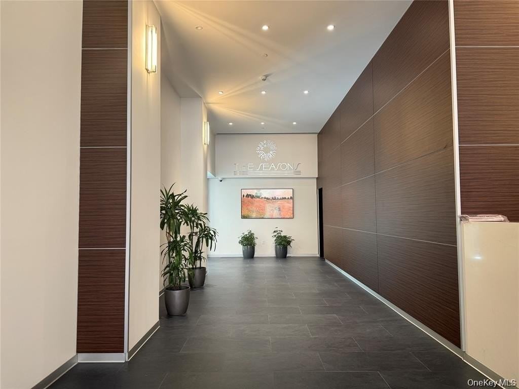 4 Martine Ave #510 - Photo 4 of 21