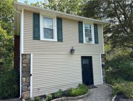 featured image of 250 Oakland Ave