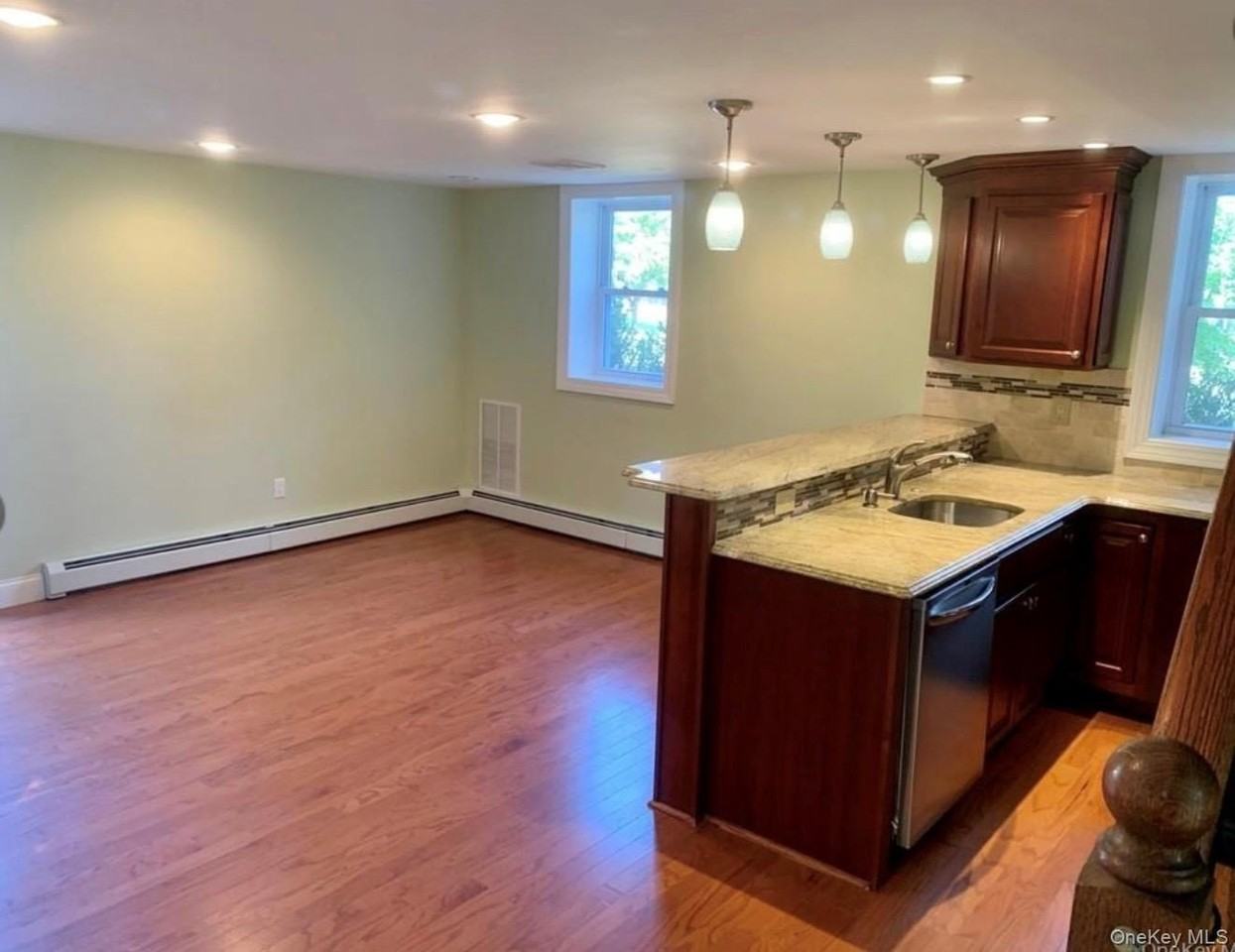 250 Oakland Ave - Photo 6 of 24