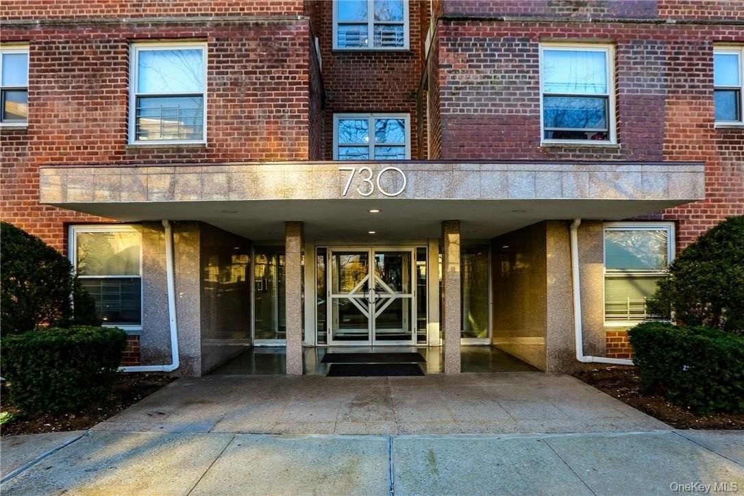 730 Pelham Rd #3F - Photo 3 of 26