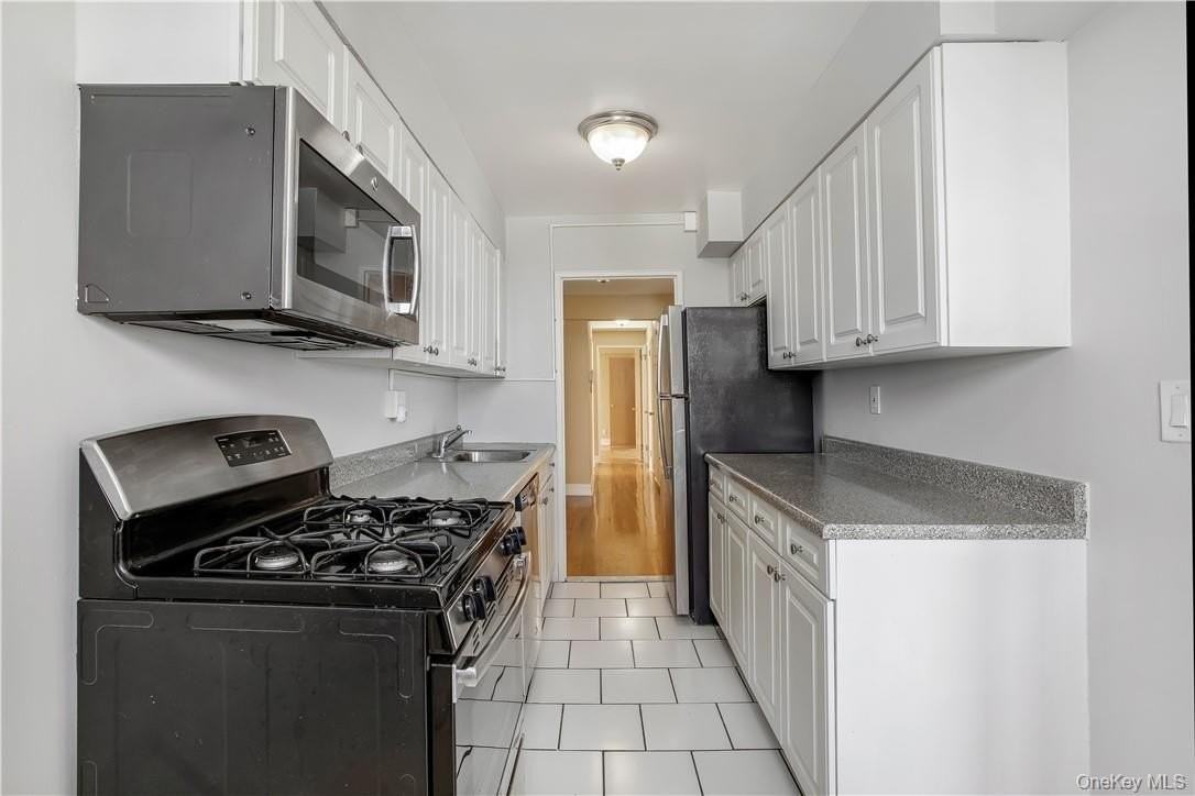 730 Pelham Rd #3F - Photo 7 of 26