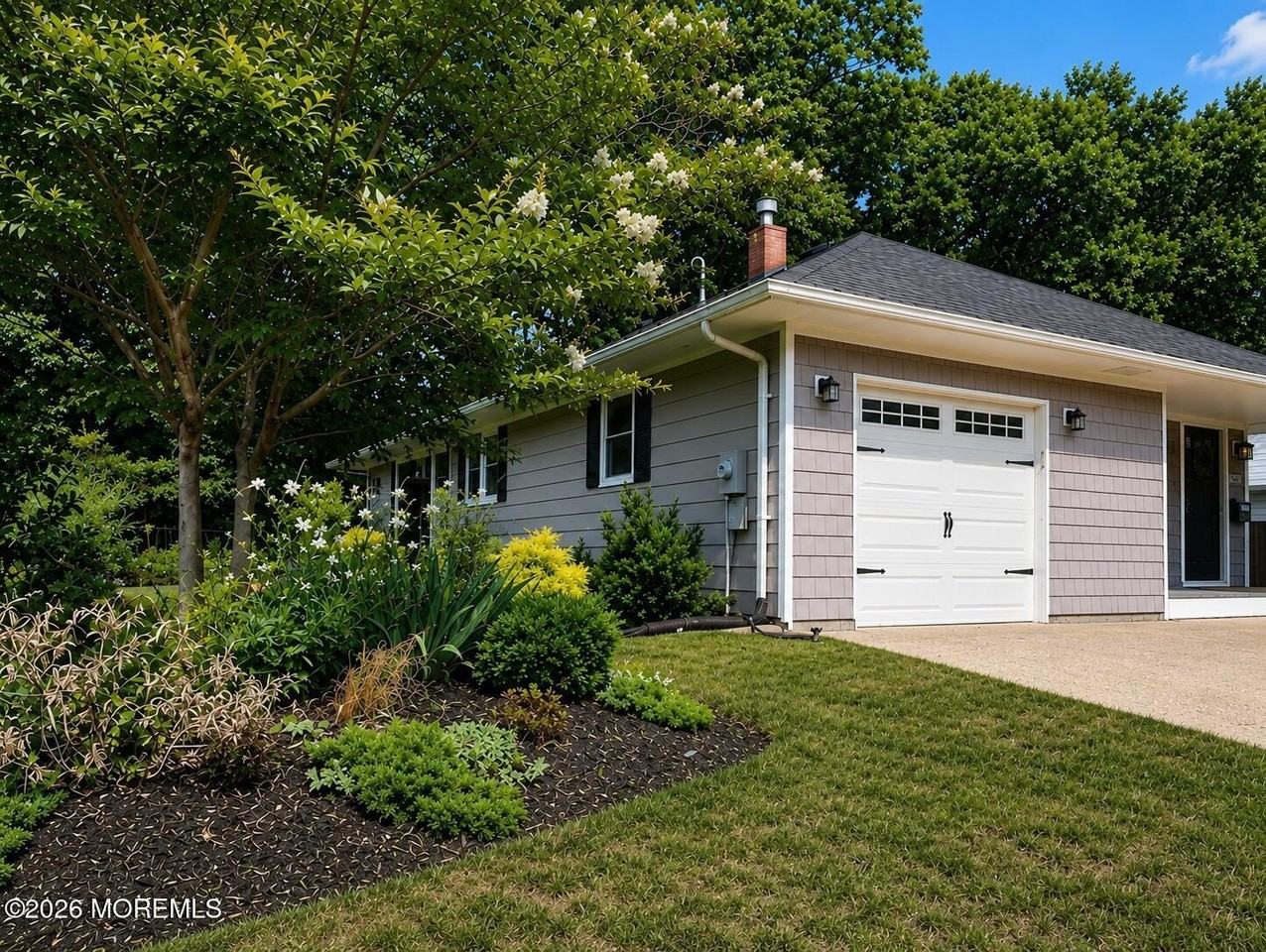 2016 Mount Hope Ln - Photo 3 of 21