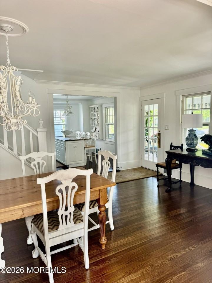 312 Boston Blvd - Photo 5 of 37