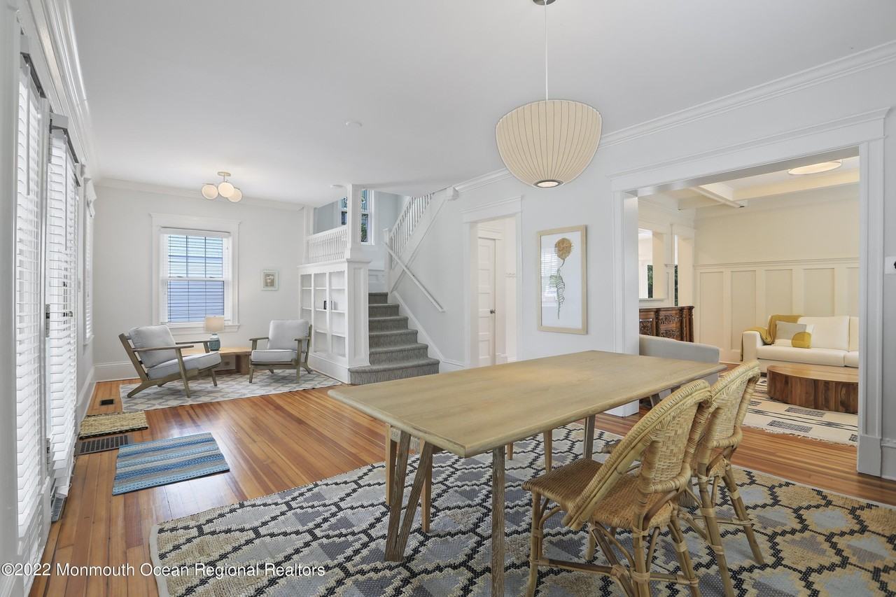 606 3rd Ave - Photo 7 of 35