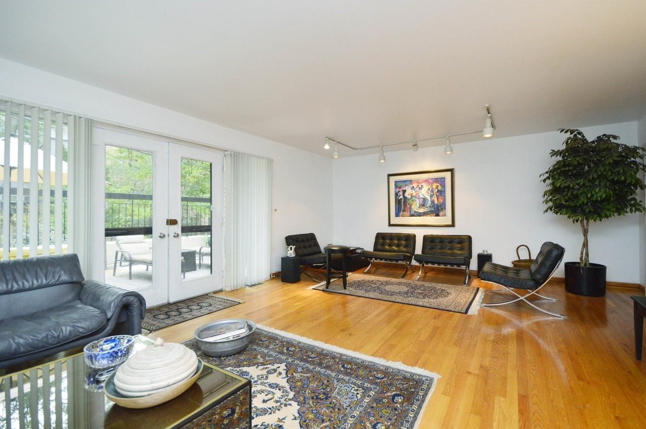 5117 S Cornell Ave #5117 - Photo 7 of 26