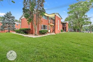 10 Arrowhead Dr #5 - Photo 1 of 1