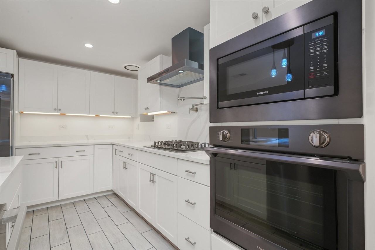 2203 W Giddings St #G - Photo 5 of 15