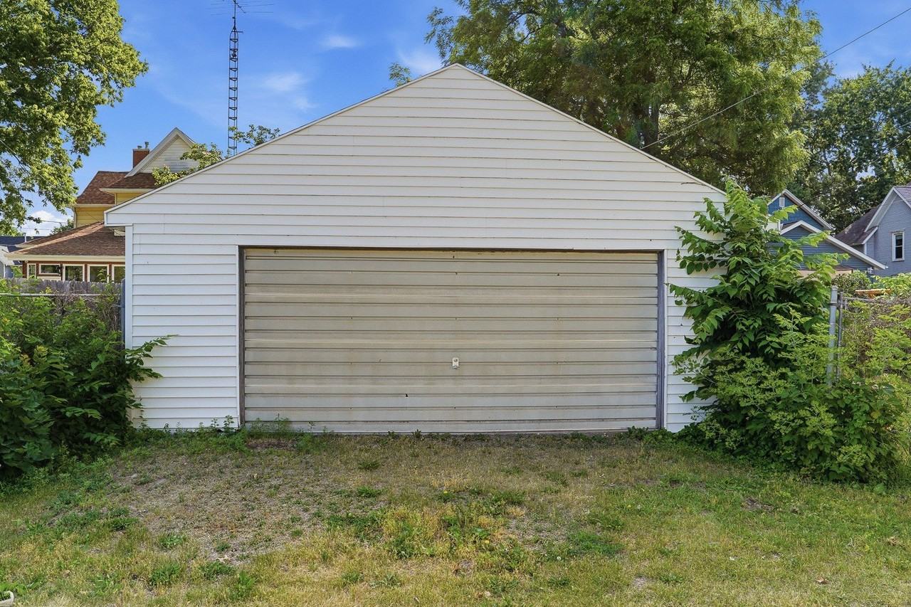 509 7th Ave - Photo 7 of 28