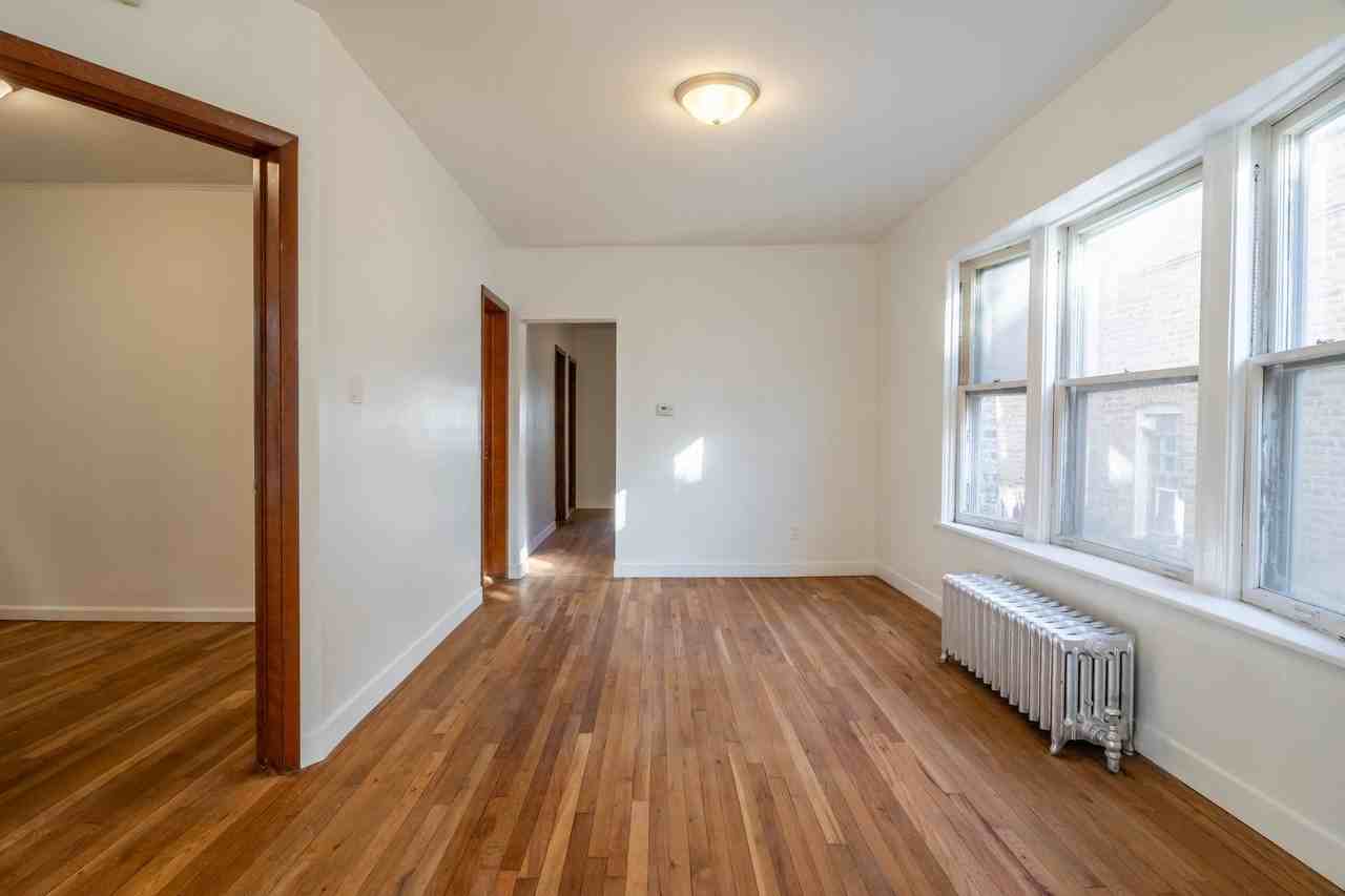 4904 W School St #1 - Photo 6 of 22