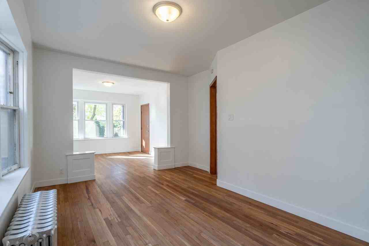 4904 W School St #1 - Photo 7 of 22