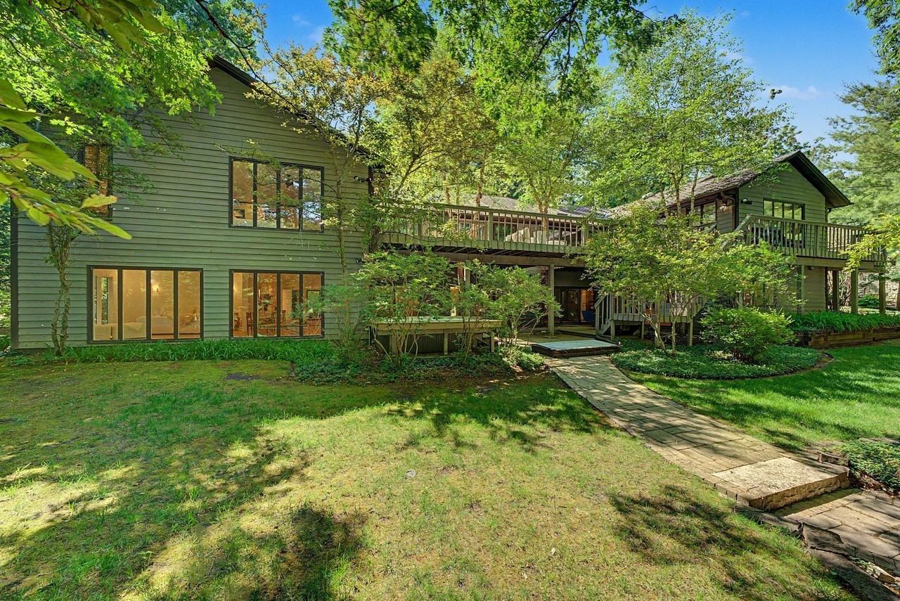 106 Oak Ridge Dr W - Photo 2 of 48