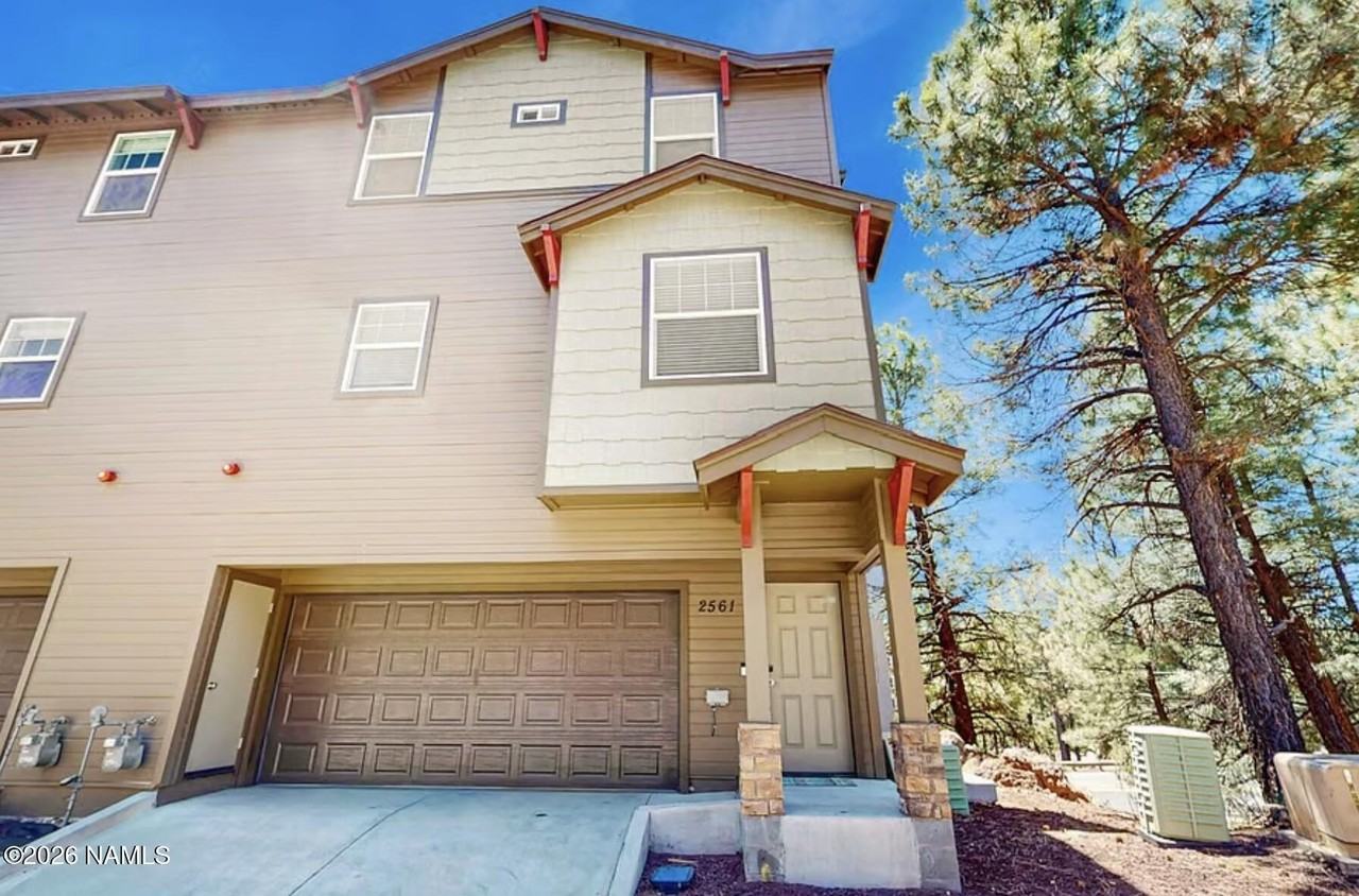 2561 W Cripple Creek Dr - Photo 2 of 20