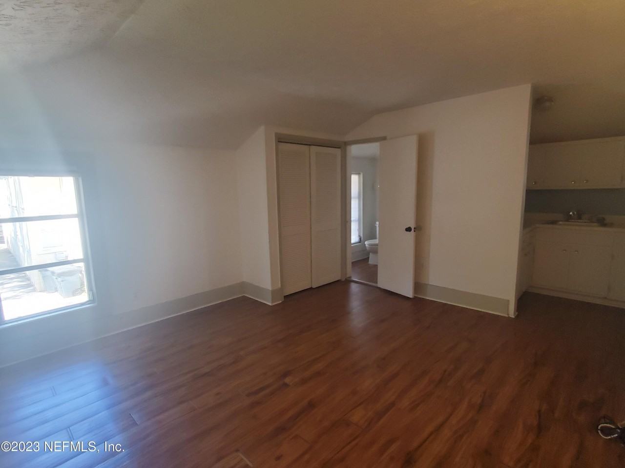 3114 Riverside Ave - Photo 2 of 17