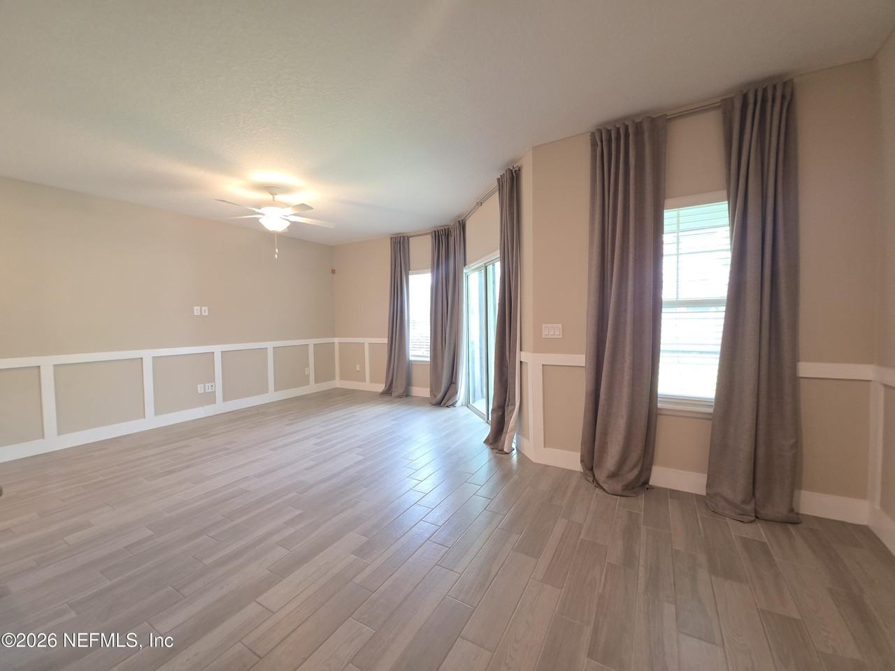 12784 Josslyn Ln - Photo 3 of 20