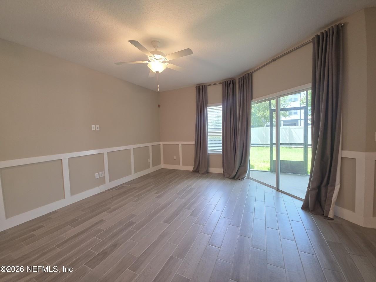 12784 Josslyn Ln - Photo 4 of 20
