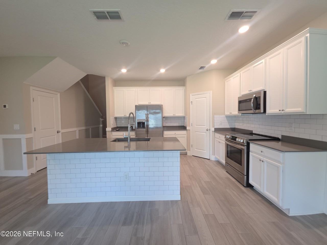 12784 Josslyn Ln - Photo 6 of 20