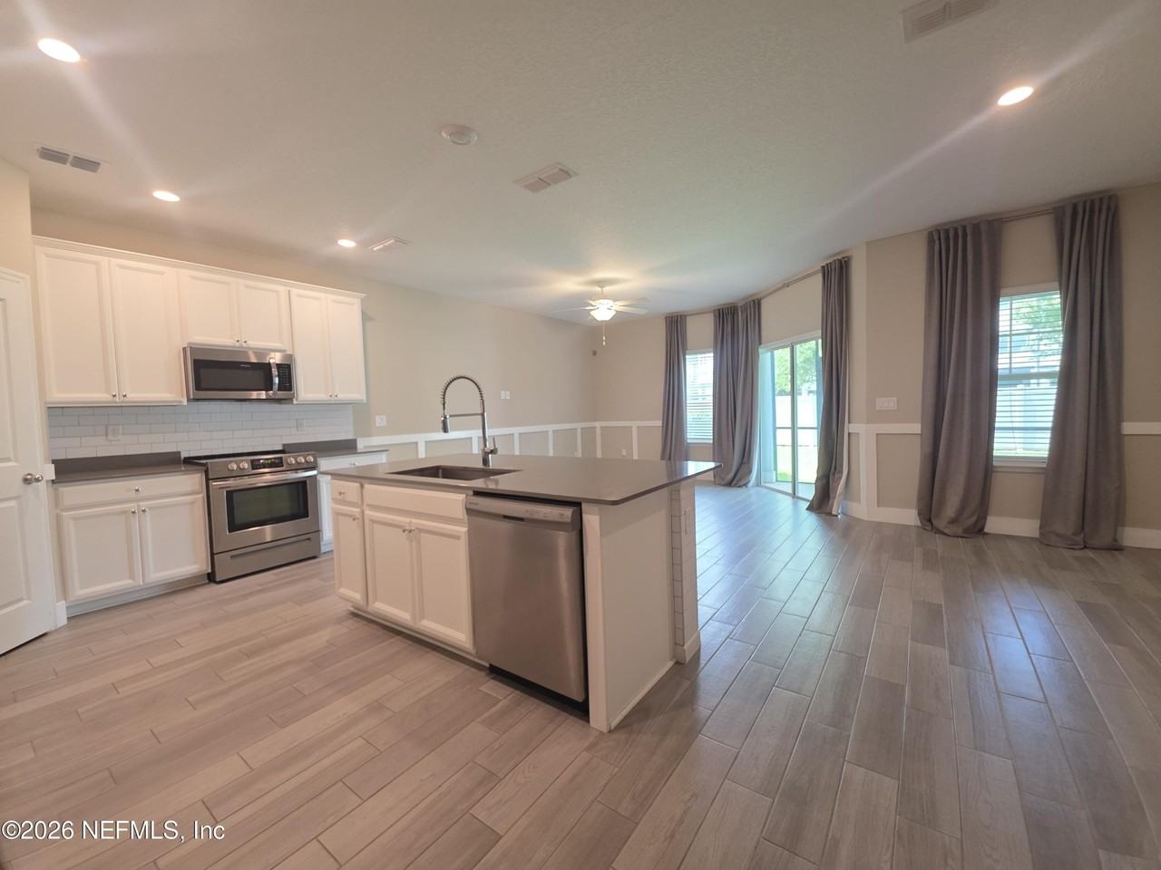 12784 Josslyn Ln - Photo 7 of 20
