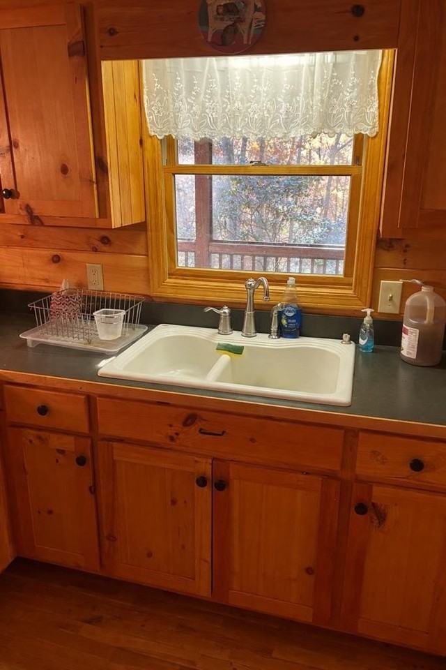 233 Wildwind Ln - Photo 6 of 30